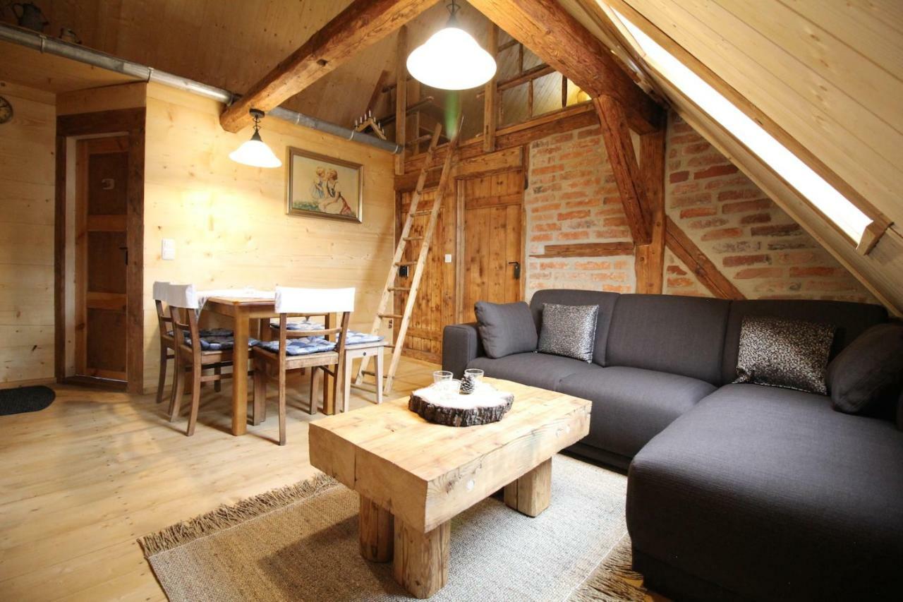 Ferienhaus Anno Dazumal, Wie Zu Opa'S Zeiten Klingenthal Exterior foto